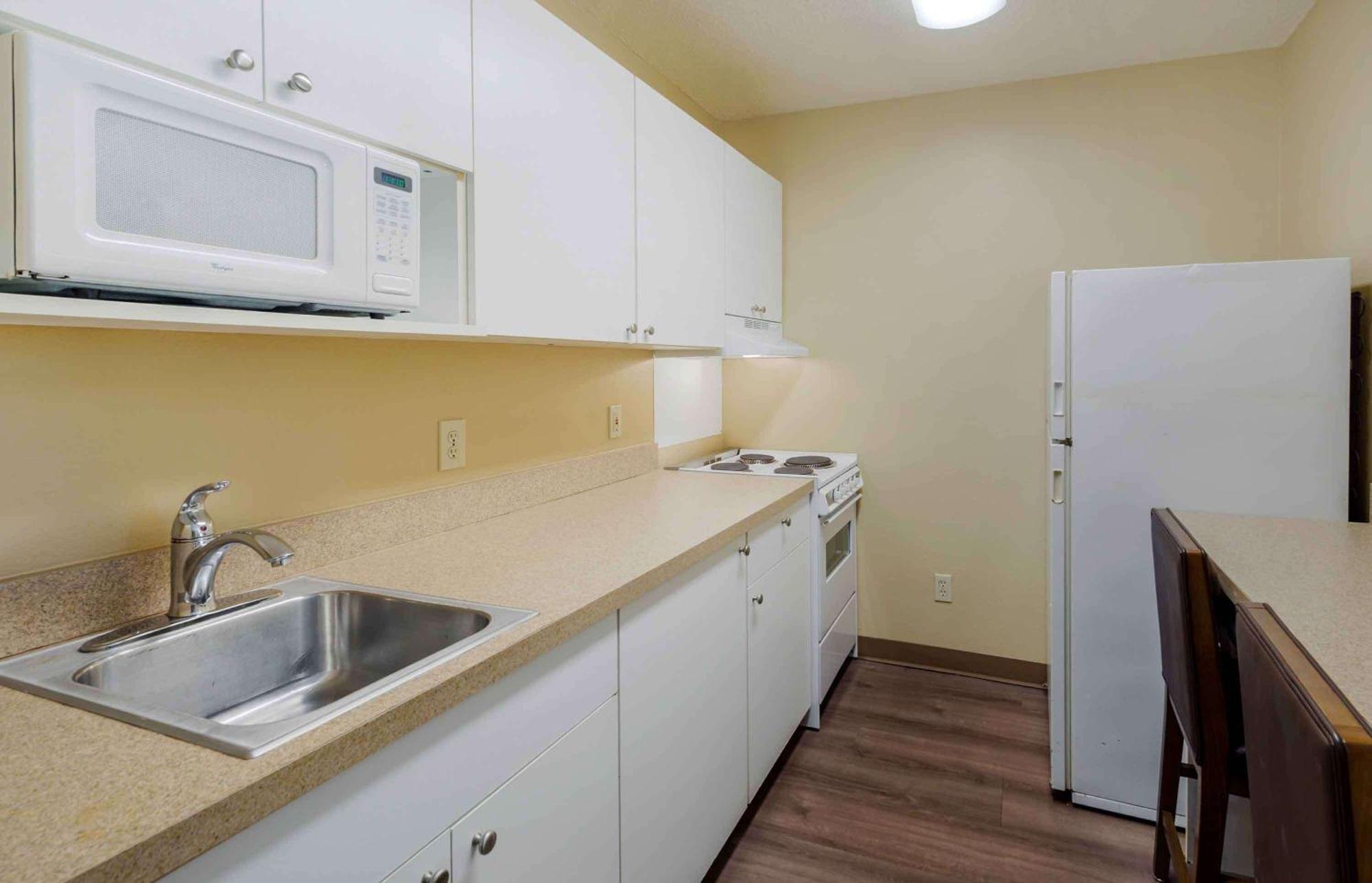 Extended Stay America Select Suites - Raleigh - Rtp - 4610 Miami Blvd Durham Exteriör bild