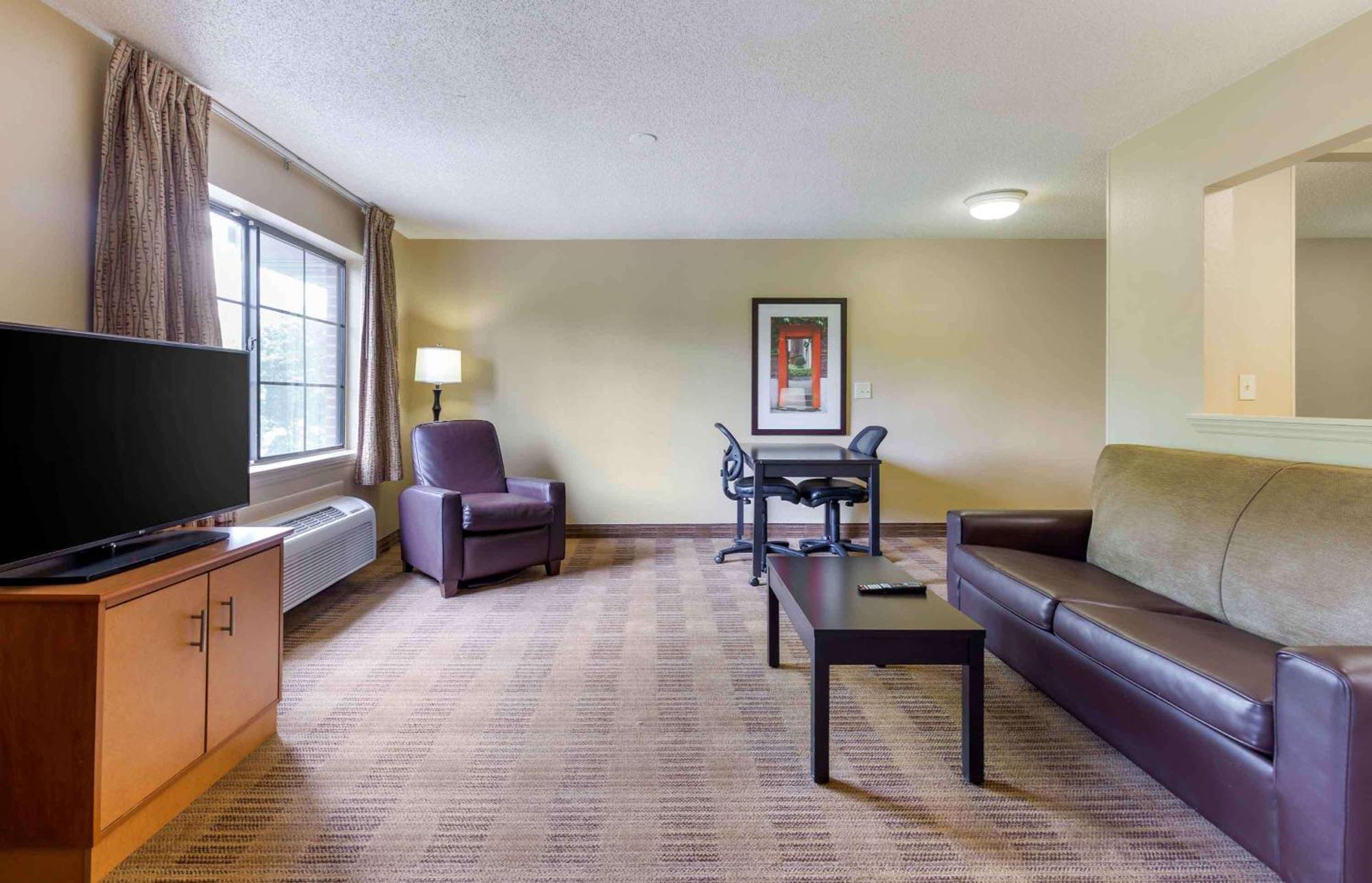 Extended Stay America Select Suites - Raleigh - Rtp - 4610 Miami Blvd Durham Exteriör bild