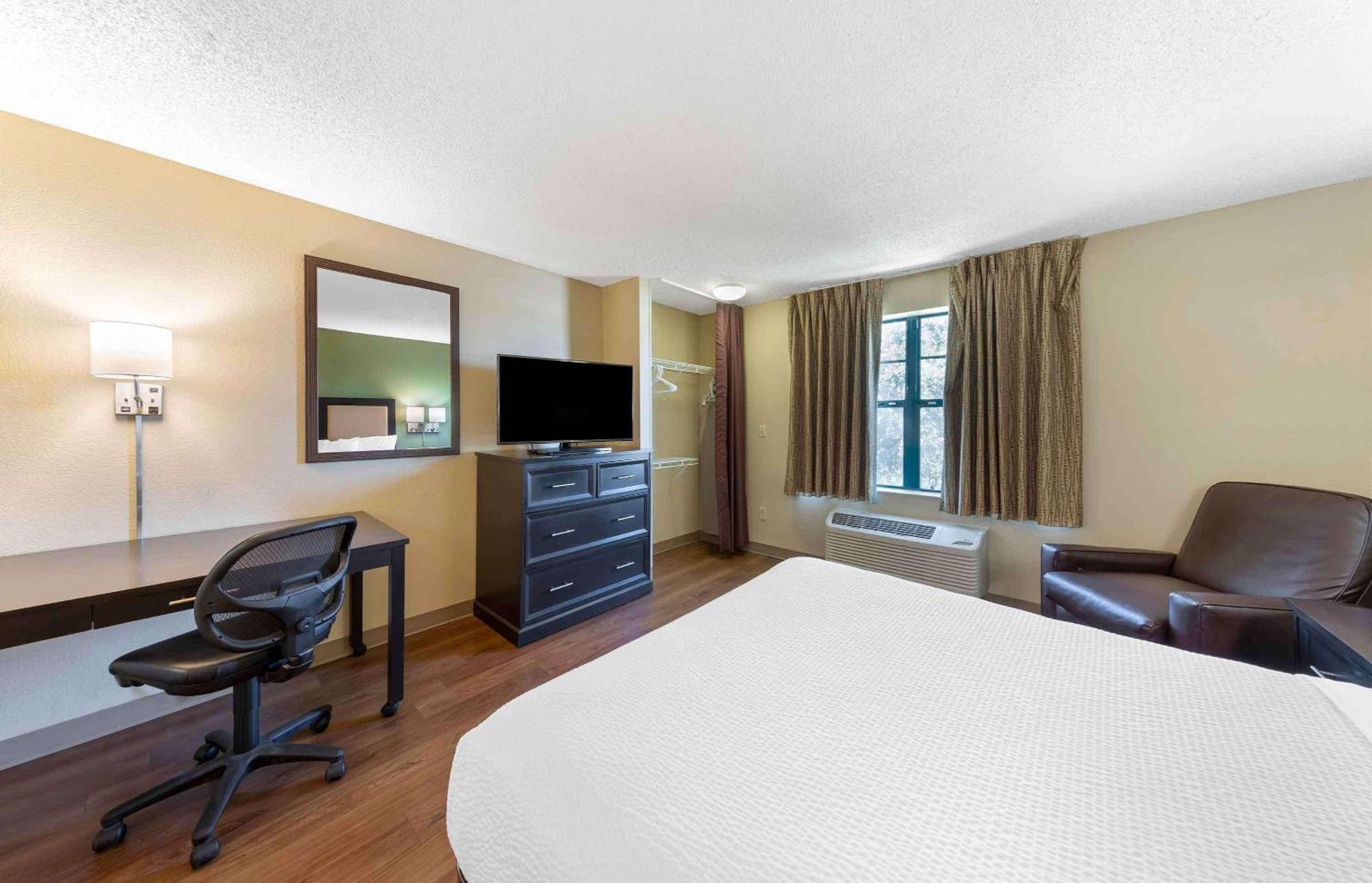 Extended Stay America Select Suites - Raleigh - Rtp - 4610 Miami Blvd Durham Exteriör bild